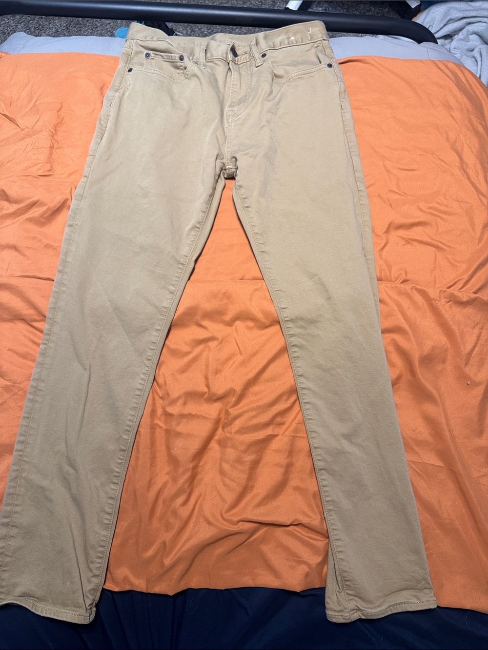 GAP Men's Khaki Cotton Chinos — Light Tan